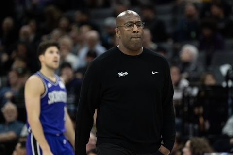 «Κλείνουν» τον Μάικ Μπράουν για νέο τους προπονητή οι Νικς