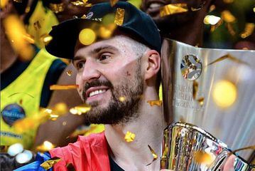 Τα πρώτα λόγια του Γκούντουριτς μετά την ανακοίνωση του ιταλικού συλλόγου: «Για την Αρμάνι έχω ακούσει μόνο...»