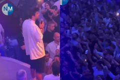 Ο Πικέ νευρίασε με τον κόσμο που αποθέωνε τη Σακίρα: «Είμαι παγκόσμιος πρωταθλητής κι εσείς ένα τίποτα»