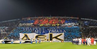 Η Μασσαλία των Ελλήνων ναυτικών και η αδελφοποίηση των οπαδών Μαρσέιγ και ΑΕΚ (vids)