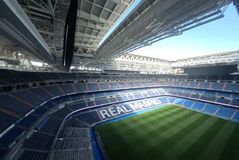 Ποιος είναι ο λόγος που η Ρεάλ αφαίρεσε το «Σαντιάγο» από το «Μπερναμπέου» και προκάλεσε αντιδράσεις