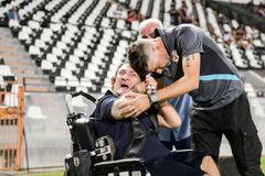 Η τρυφερή στιγμή του Πάμπλο Γκαρσία με τον μικρό Γιάννη