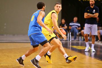 ΑΕΚ και Περιστέρι αναμετρήθηκαν σε φιλικό προπονητικού χαρακτήρα