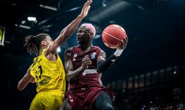 Στραβοπάτημα για την Μπάγερν, αήττητη η Άλμπα με σούπερ Τόμας!