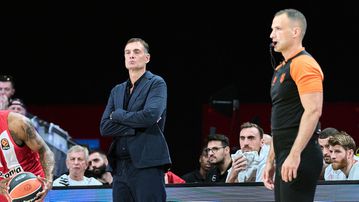 Ερώτηση Ισπανού δημοσιογράφου ενόχλησε τον Γιώργο Μπαρτζώκα στη συνέντευξη τύπου