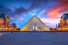 Ρουλέτα στο Παρίσι του 18ου αιώνα: Όταν η Τύχη Γνώρισε την Κομψότητα