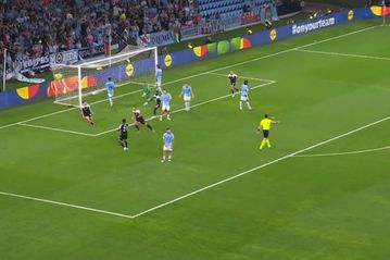 Ο Γιακουμάκης πήρε το ριμπάουντ από απόκρουση του Ράντου και έκανε 1-0 κόντρα στον ΠΑΟΚ κόντρα στη Θέλτα