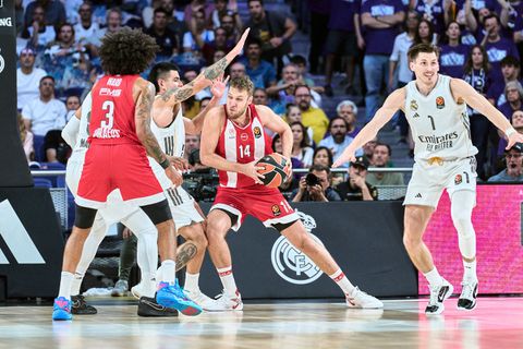 Ήπιε... θάλασσα στο τέταρτο δεκάλεπτο ο Ολυμπιακός και ηττήθηκε από τη Ρεάλ στη Μαδρίτη