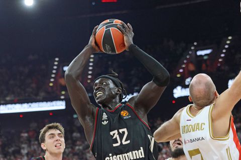 Ανησυχία με Γκέιμπριελ στην Μπάγερν: Με δεμένο ώμο στον πάγκο ο πρώην «πράσινος»