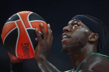 Παναθηναϊκός - Μπαρτσελόνα: Αυτοί είναι οι διαιτητές της 2ης αναμέτρησης της Euroleague