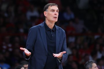 Μπαρτζώκας: «Είναι σαν να υποτιμάμε τον Φουρνιέ αν τον κρίνουμε για ένα παιχνίδι»