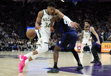 Top 10 στο NBA με Γιάννη Αντετοκούνμπο (vid)