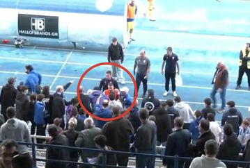 Ένταση στους «Ζωσιμάδες»: Ο τερματοφύλακας της Καβάλας τσακώθηκε με τους φιλάθλους του ΠΑΣ Γιάννινα