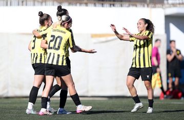 Συνεχίζει το αήττητο στο πρωτάθλημα γυναικών η ΑΕΚ