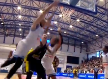 «Βράζει» το Μαρούσι - Το καθαρό διπλό φάουλ που δεν δόθηκε και έκρινε το ματς (vid)