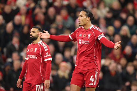 Ξέσπασε ο Φαν Ντάικ: «Ακούστηκαν γελοιότητες για τη Λίβερπουλ, έπρεπε να μείνουμε ενωμένοι»