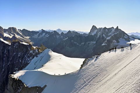 Τραγωδία στις Ιταλικές Άλπεις - Νεκροί πέντε ορειβάτες από χιονοστιβάδα