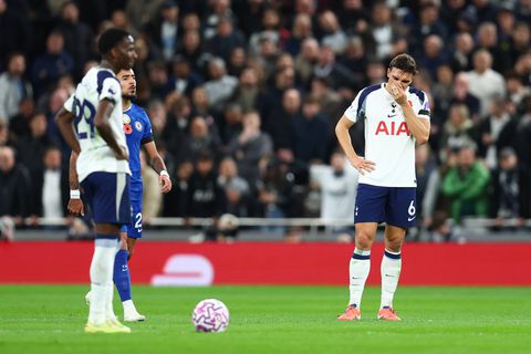 Δυσαρέσκεια στην Τότεναμ: Αποδοκιμασίες, ένταση και προβληματισμός (vids)