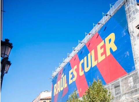 Επιθετικό μάρκετινγκ: Η Μπαρτσελόνα άνοιξε μπουτίκ στη Μαδρίτη με σλόγκαν «Ο Ραούλ είναι... Μπάρτσα»