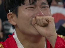 Τα δάκρυα στο 2-1 και η αναμονή των Κορεατών για το Ουρουγουάη - Γκάνα (vid)