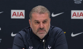 Ποστέκογλου για την δεκάλεπτη αποβολή: «Απλά πετάξτε την στα σκουπίδια» (vid)