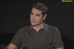 Παπακαλιάτης: «Ο πρώτος στον οποίο χρωστάω ευχαριστώ είναι ο Βαγγέλης Μαρινάκης»