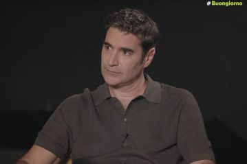 Παπακαλιάτης: «Ο πρώτος στον οποίο χρωστάω ευχαριστώ είναι ο Βαγγέλης Μαρινάκης»