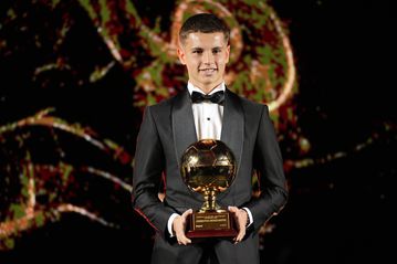 Golden Boy Award: Η διαφορά ανάμεσα σε Μουζακίτη και Ντουέ