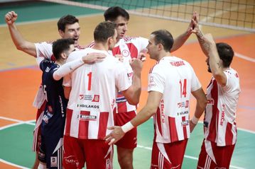 Ο Ολυμπιακός έκαμψε την αντίσταση του Φοίνικα και προκρίθηκε στο Final4!