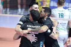 Ο ΠΑΟΚ και ο Φλοίσβος «τσέκαραν» τα τελευταία εισιτήρια των ημιτελικών του League Cup