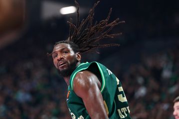 Ο Φαρίντ αποκάλυψε τι του λέει ο κόσμος του Παναθηναϊκού για τον Ολυμπιακό