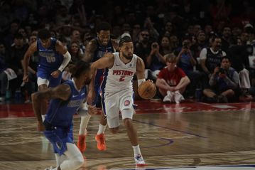 Νίκη-θρίλερ για τους Πίστονς, 99-98 τους Χοκς