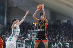 Σπουδαία νίκη για τον Αθηναϊκό παρά την αντεπίθεση του Παναθηναϊκού