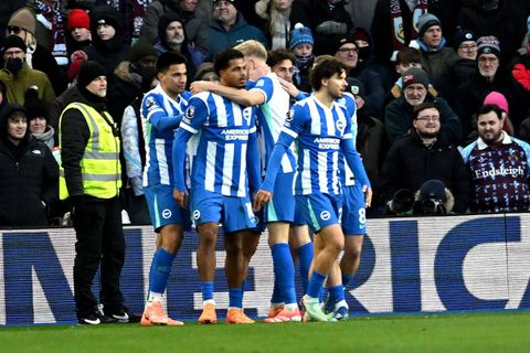 Με ασίστ Κωστούλα η Μπράιτον επέστρεψε στις νίκες - Σεφτέ στις νίκες η Γουλβς μετά από 20 αγωνιστικές