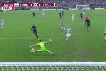 Κολό Μουανί για την απόκρουση του Μαρτίνες: «Νιώθω έναν κόμπο στον λαιμό, θα τον έχω σε όλη μου τη ζωή» (vid)