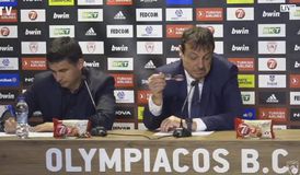 Ο Αταμάν δεν μπορούσε να προφέρει τον Λούντζη αλλά «του δίνω πολλά συγχαρητήρια» (vid)