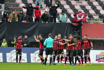 Παίκτες Παναχαϊκής: «Εδώ και μήνες παρέχουμε τις υπηρεσίες μας αμισθί»