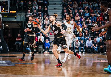 Η Βίρτους χάλασε το πάρτι του Ντε Κολό