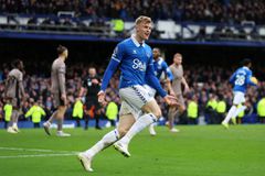 «Έσωσε» τον βαθμό της ισοπαλίας στις καθυστερήσεις η Έβερτον κόντρα στην Τότεναμ