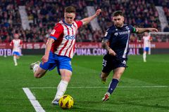 Απώλεια για τη Χιρόνα που πάει στο «Μπερναμπέου» ως δεύτερη