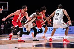 Τέλος το σερί του στο Ντουμπάι - Τα χάλασε όλα στην παράταση ο Ολυμπιακός