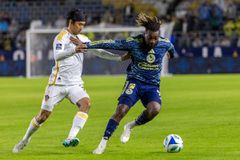 Ρατσιστικό παραλήρημα κατά του Σεν-Μαξιμέν μετά την υπογραφή του στη Λανς