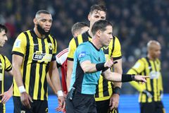 Τελικά ήτανε πέναλτι του Μουκουντί στον Λουίζ, κύριε Πάνο;