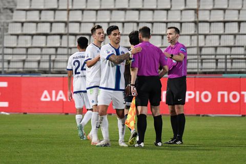 Το τρολάρισμα της Κηφισιάς για την πρωτιά στις κίτρινες κάρτες