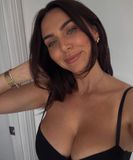 Σκάνδαλο με γνωστό ποδοσφαιριστή και τη σύντροφο συμπαίκτη του (pics)