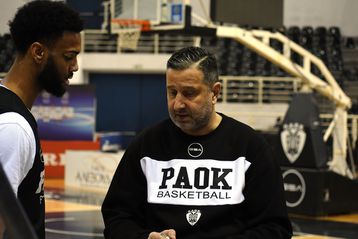 Τακιανός: «Είμαστε όλοι επηρεασμένοι»