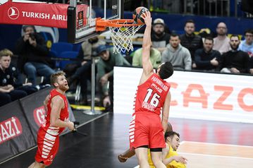 Ο Κώστας Παπανικολάου στην κορυφή του top-10 της Euroleague για το μήνα Φεβρουάριο (vid)