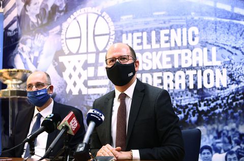 Ζαγκλής: «Η FIBA εξετάζει την επιστροφή της Ρωσίας και Λευκορωσίας στις διοργανώσεις της»