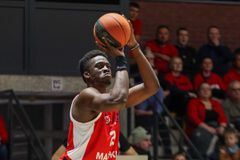 To θετικό ντεμπούτο του Άλεξ Αντετοκούνμπο στη Λιθουανία με την Μαζεϊκιάι (vid)