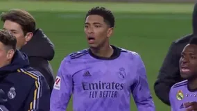 Εξαλλος ο Μπέλιγχαμ με τον Μανθάνο: «Είναι γ@μημ#νο γκολ, η μπάλα ήταν στον αέρα» (vid)